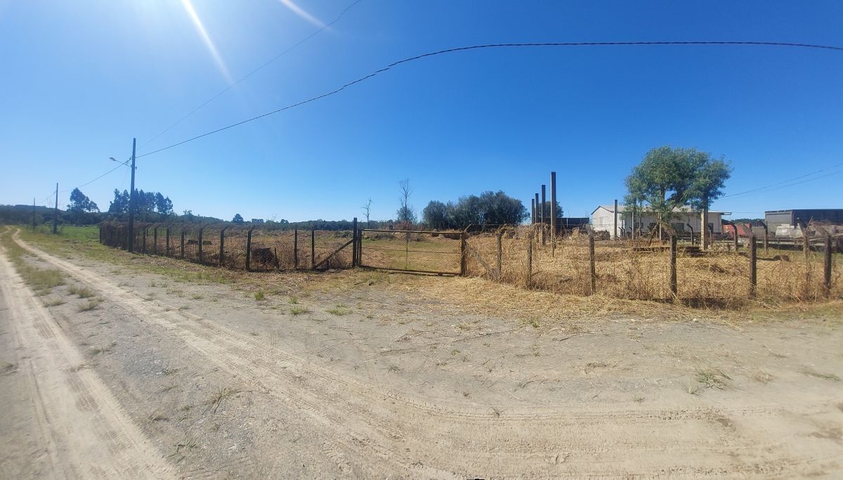 imóvel Lote com 2.500 m2 Campo da Água Verde Cercado