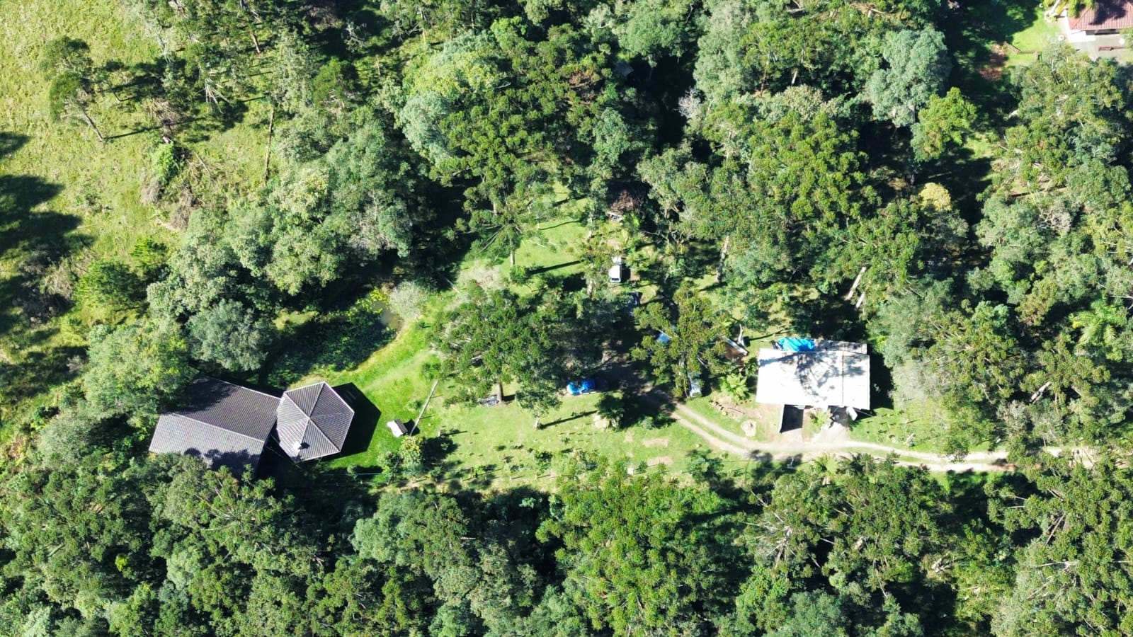 Imagem do A VENDA -ACEITA TROCA POR CASA EM CANOINHAS - 4.400 M2 - CASA 115 M2 ALVENARIA