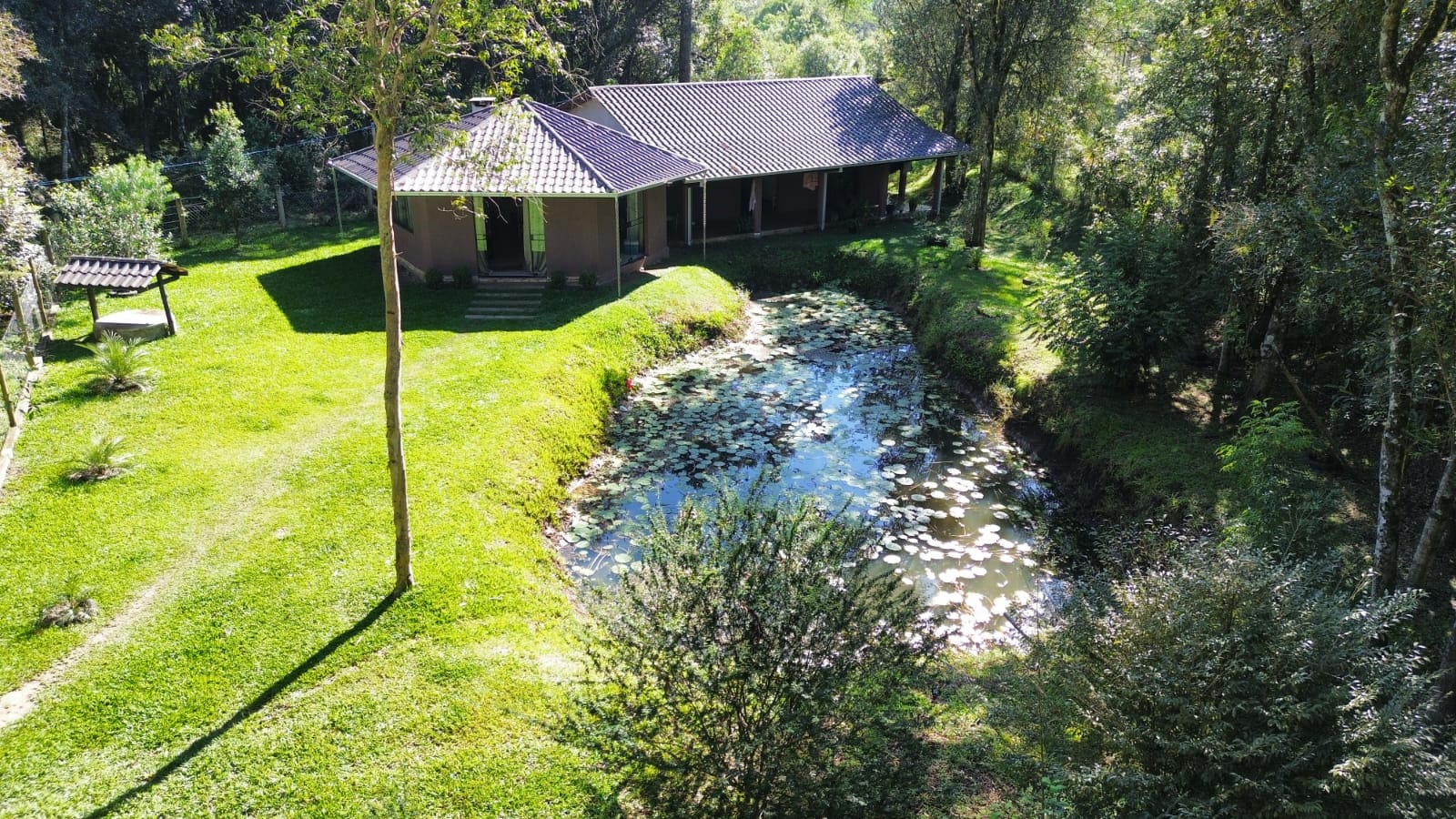 Imagem do A VENDA -ACEITA TROCA POR CASA EM CANOINHAS - 4.400 M2 - CASA 115 M2 ALVENARIA