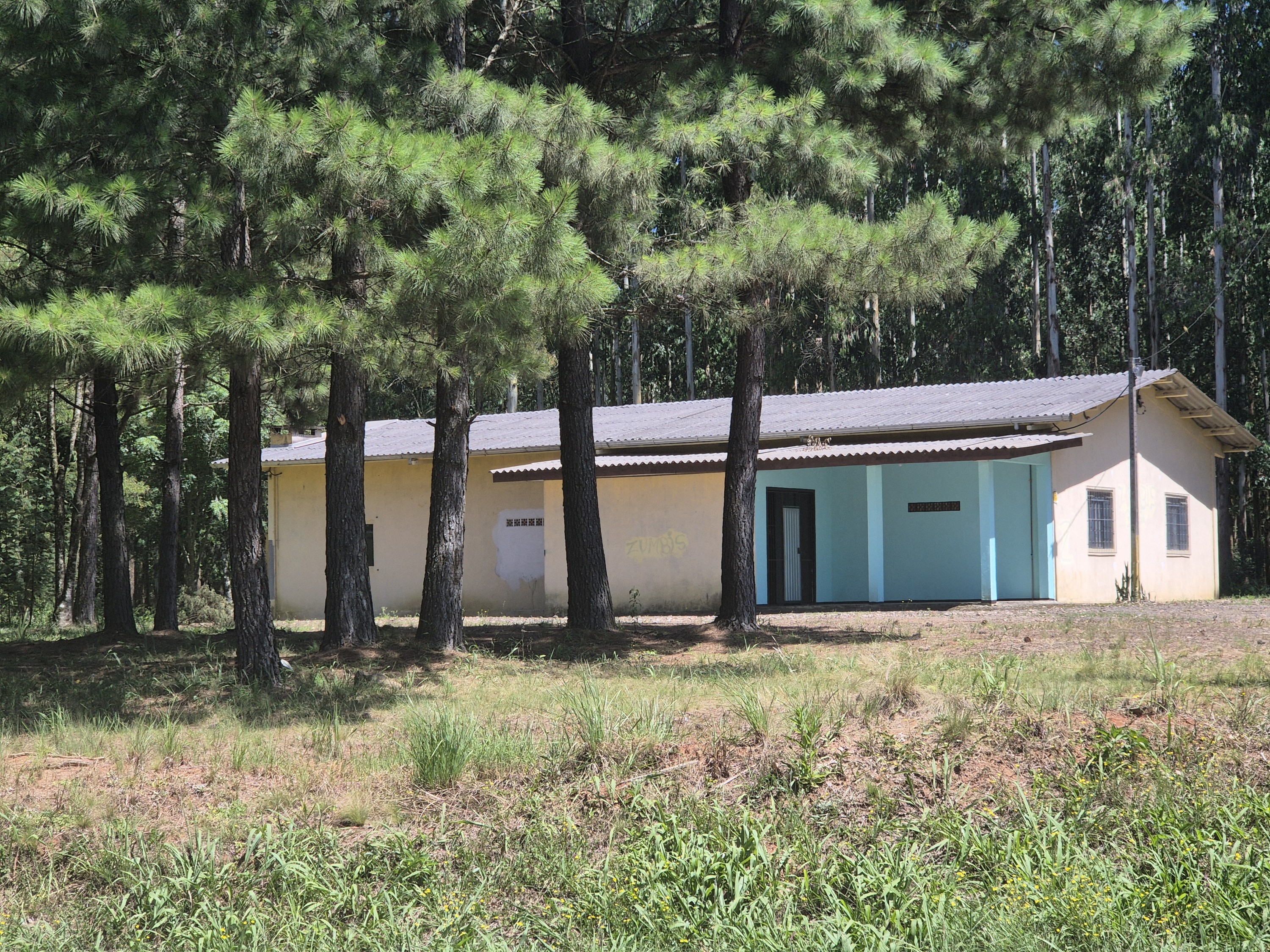 Imagem do Terreno com 3.150 m2- e Barracão com 300 m2  - Km 6 - Frente para SC 303 - Trevo.