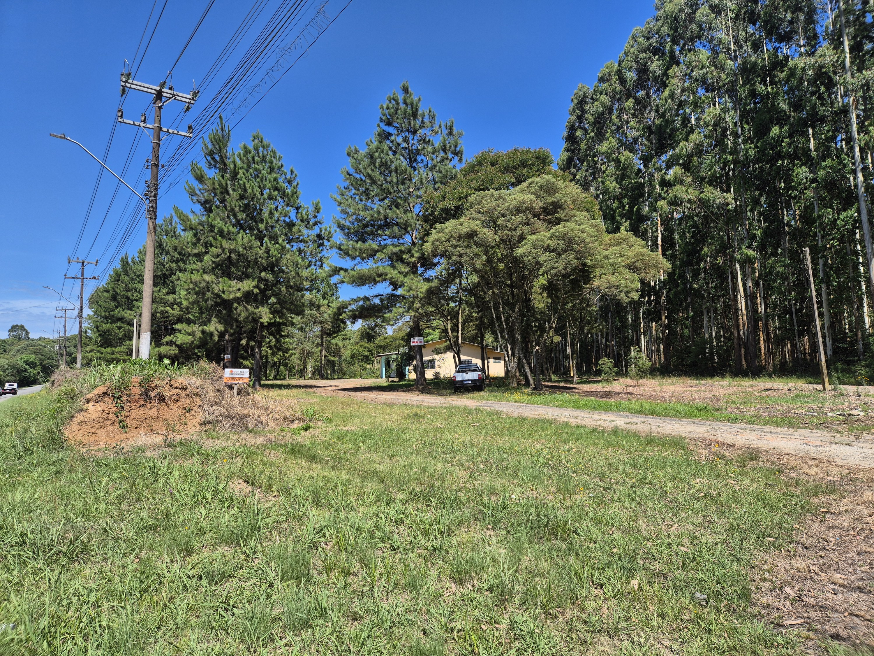 Imagem do Terreno com 3.150 m2- e Barracão com 300 m2  - Km 6 - Frente para SC 303 - Trevo.