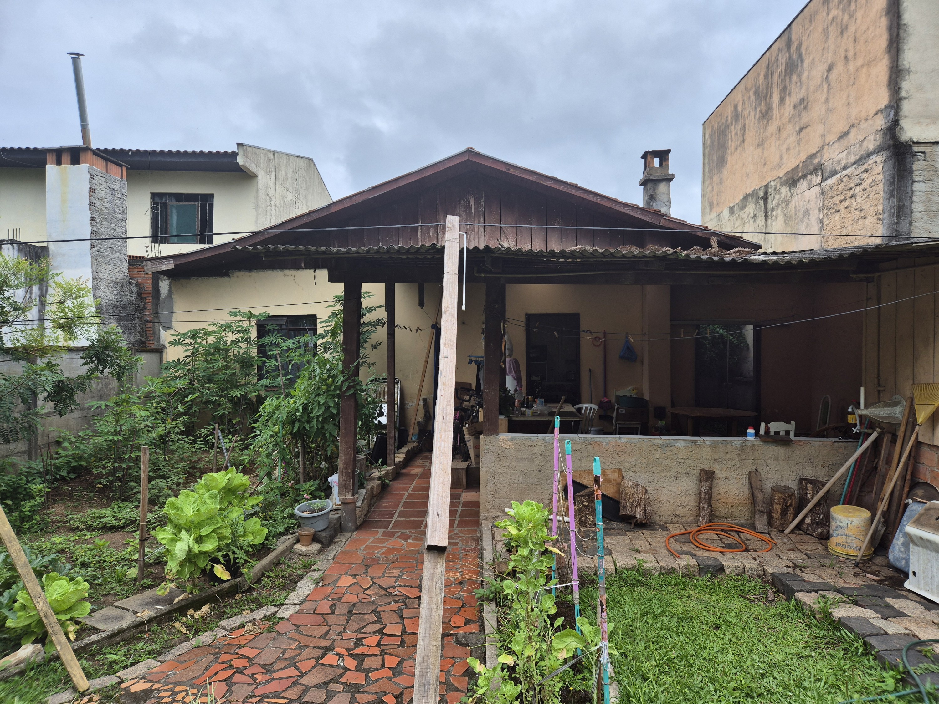 Imagem do A VENDA - Casa mista com 91 m2 na Rua José Boiteux 426 - Centro da cidade