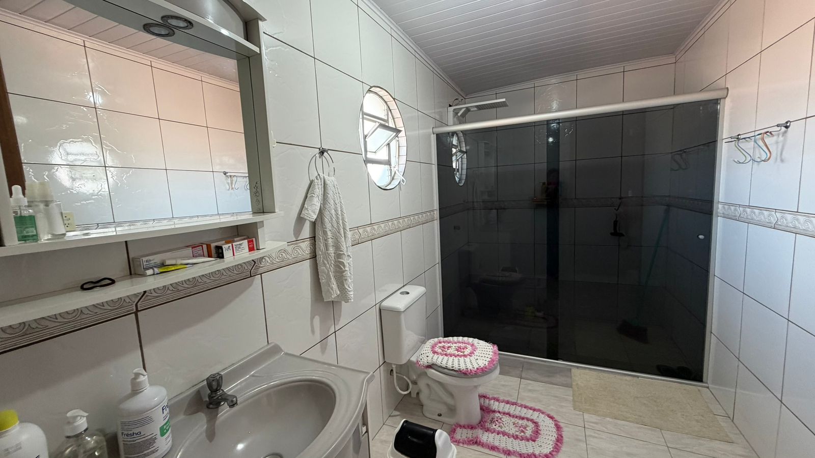 Imagem do A venda - Casa em Alvenaria com 150 m2 - Reformada Murada com Portão eletronico