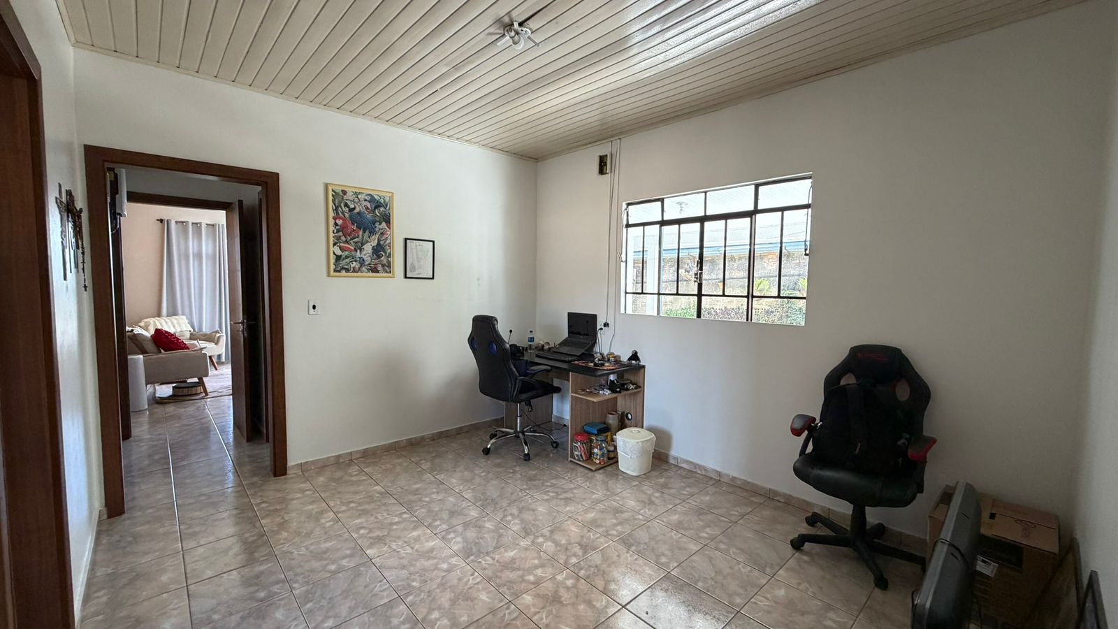 Imagem do A venda - Casa em Alvenaria com 150 m2 - Reformada Murada com Portão eletronico