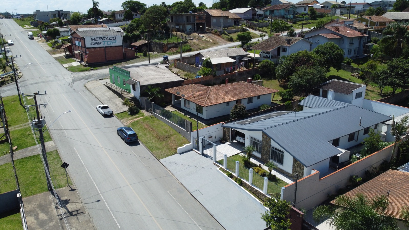 Imagem do A venda - Casa em Alvenaria com 150 m2 - Reformada Murada com Portão eletronico
