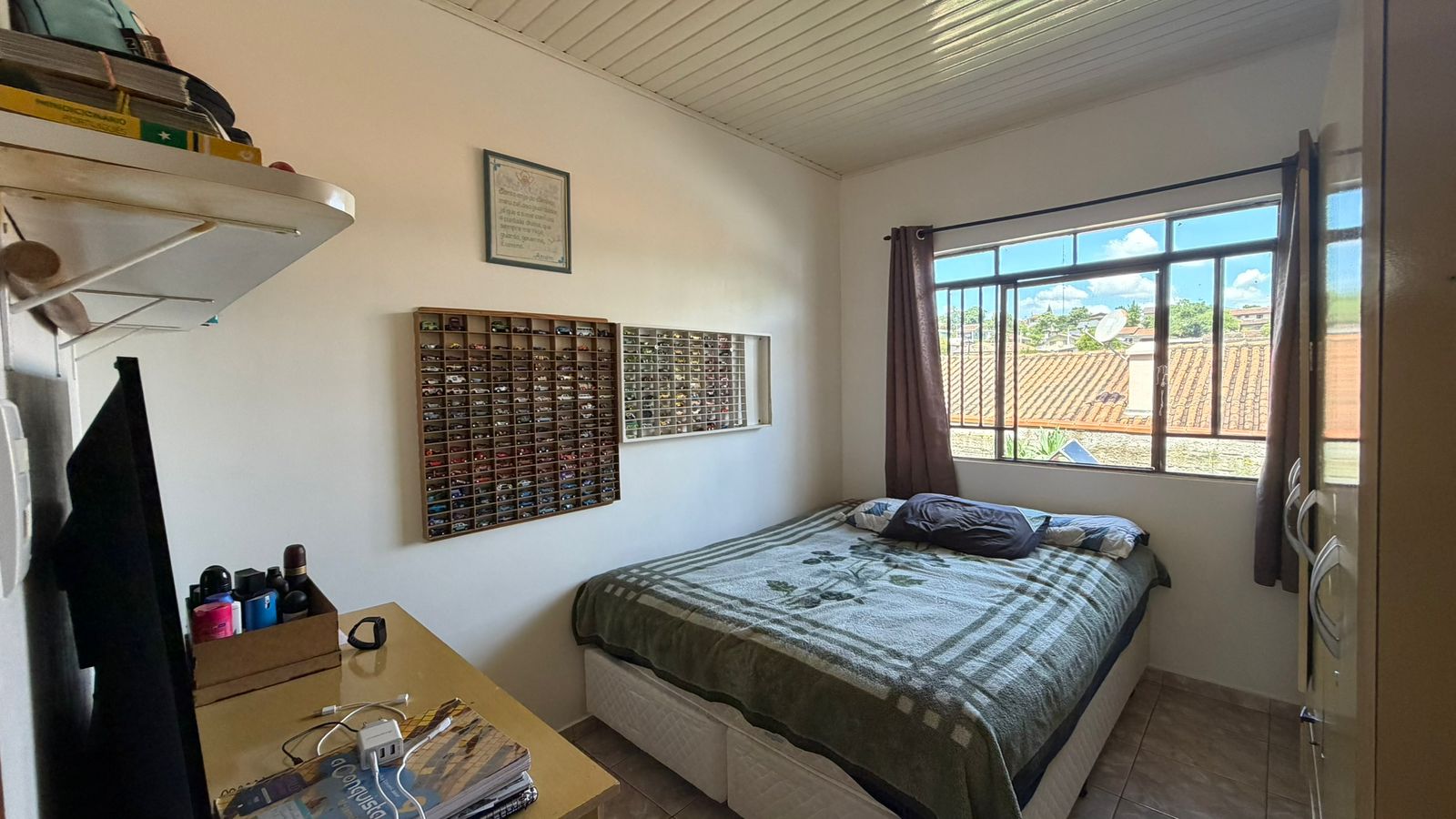 Imagem do A venda - Casa em Alvenaria com 150 m2 - Reformada Murada com Portão eletronico