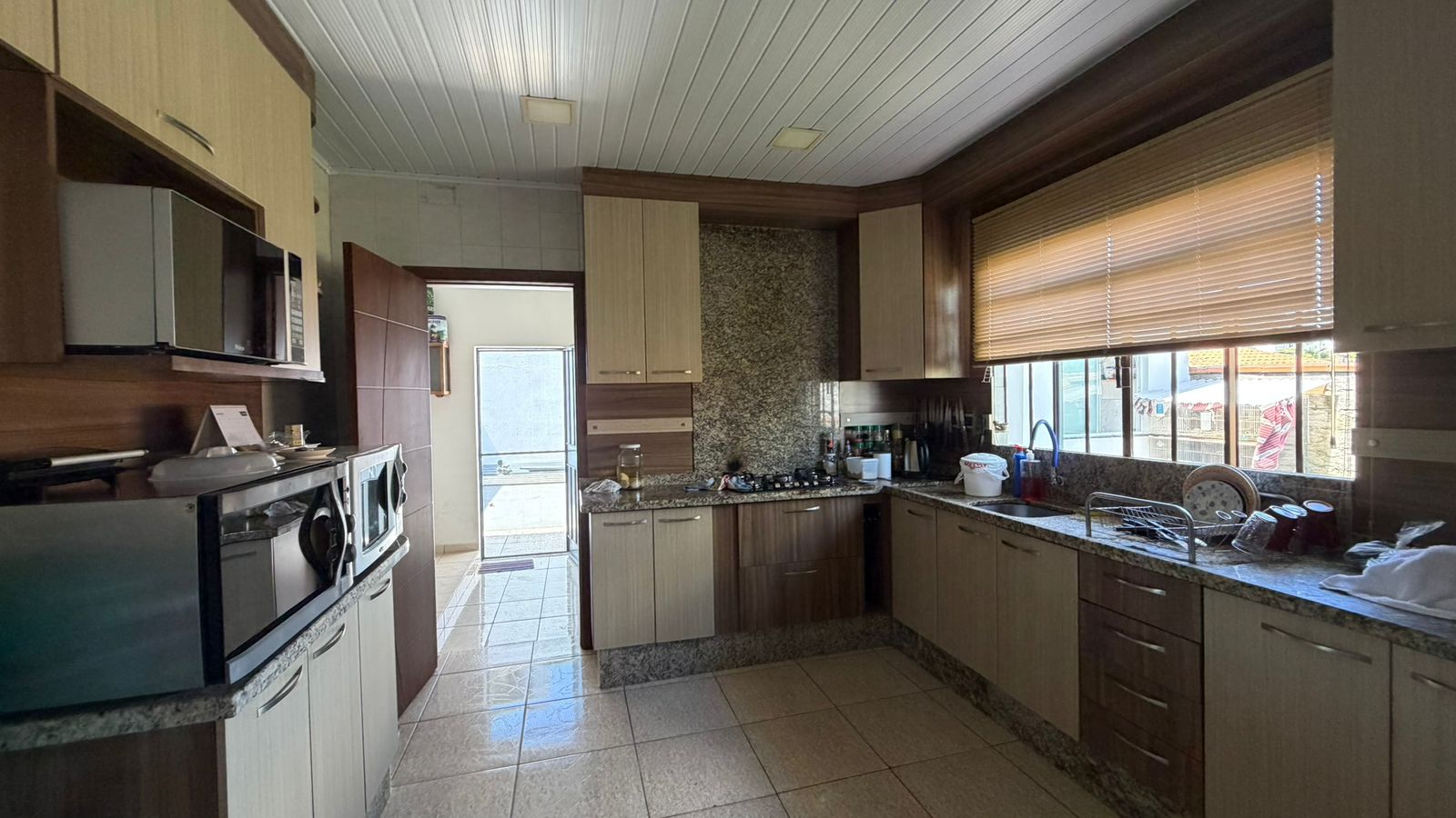 Imagem do A venda - Casa em Alvenaria com 150 m2 - Reformada Murada com Portão eletronico