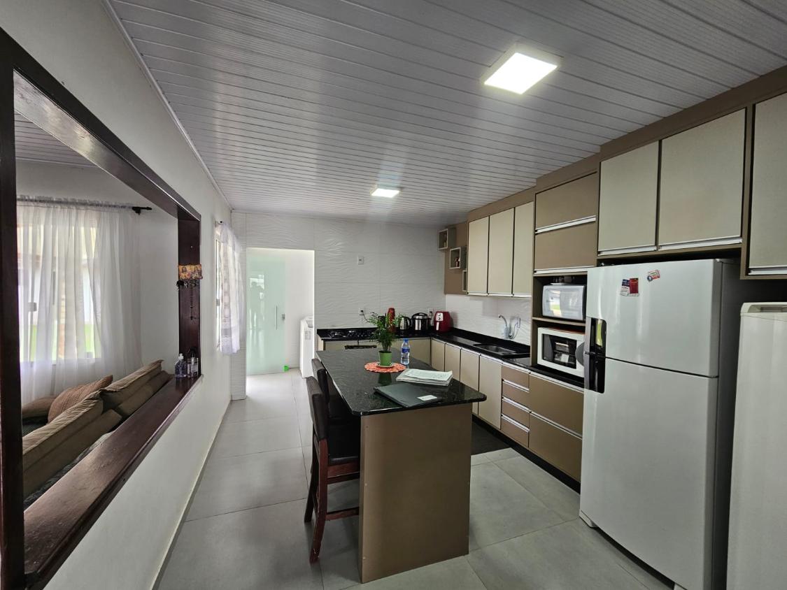 Imagem do A VENDA - Casa em Alvenaria 133 m2 - Edícula em alvenaria com 60 m2 - Terreno 562 m2