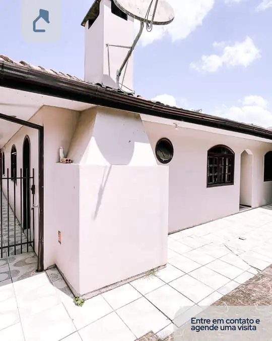 Imagem do A VENDA - Linda casa em alvenaria no centro com 6 quartos e amplas repartições