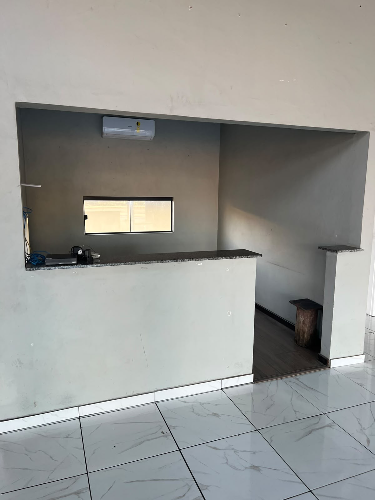 Imagem do A Venda - Barracão 130 m2 e casa 45 m2 - SC 477
