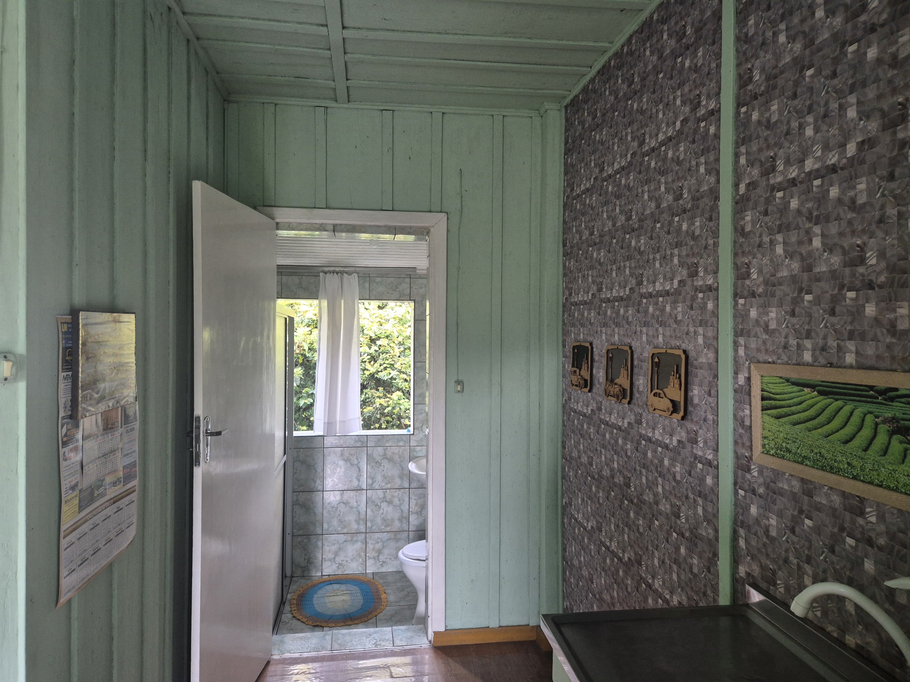 Imagem do A VENDA - CASA MISTA, DE ESQUINA RUAS ASFALTADAS - R ARTUR BURGART 100