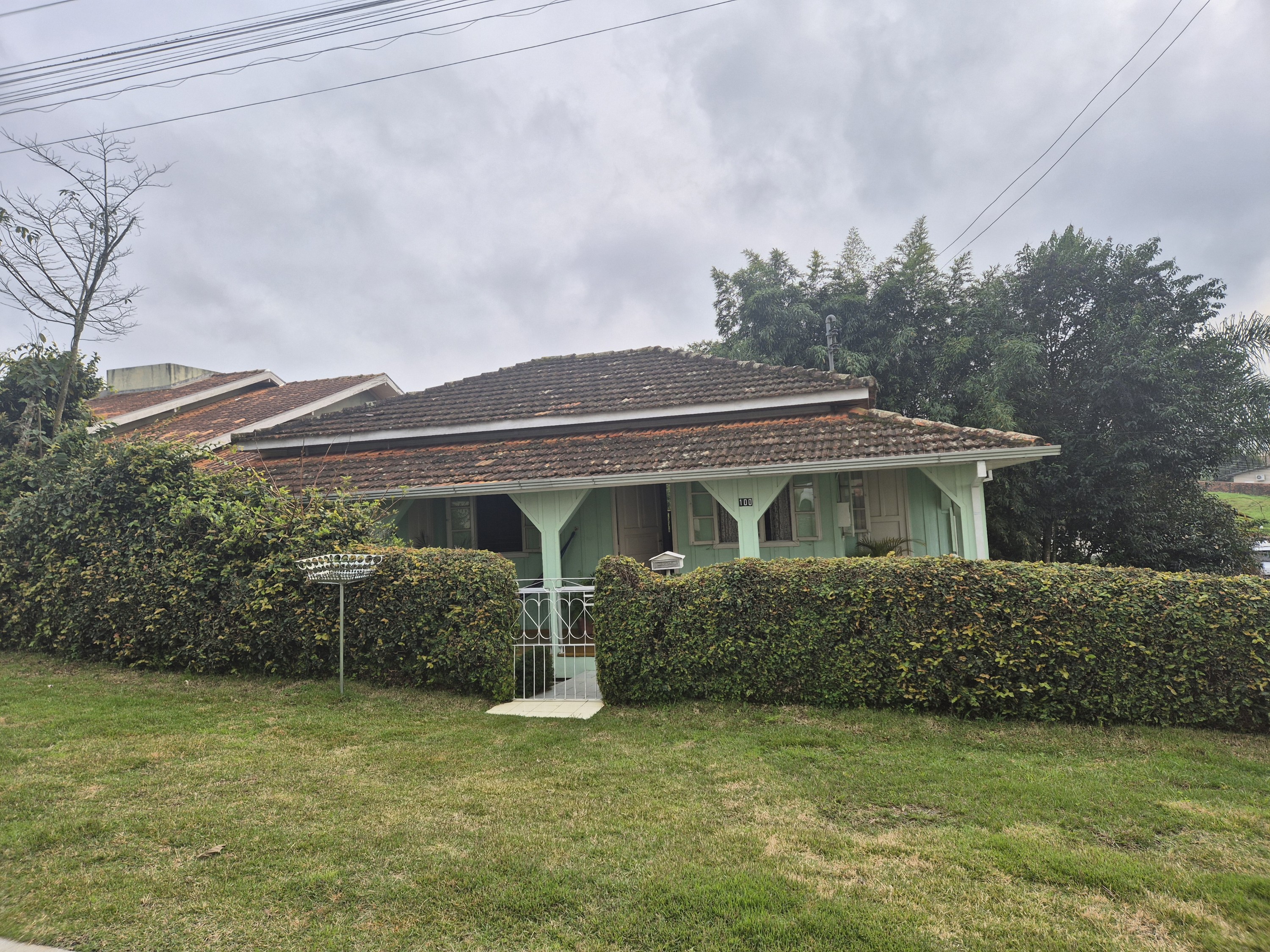 Imagem do A VENDA - CASA MISTA, DE ESQUINA RUAS ASFALTADAS - R ARTUR BURGART 100