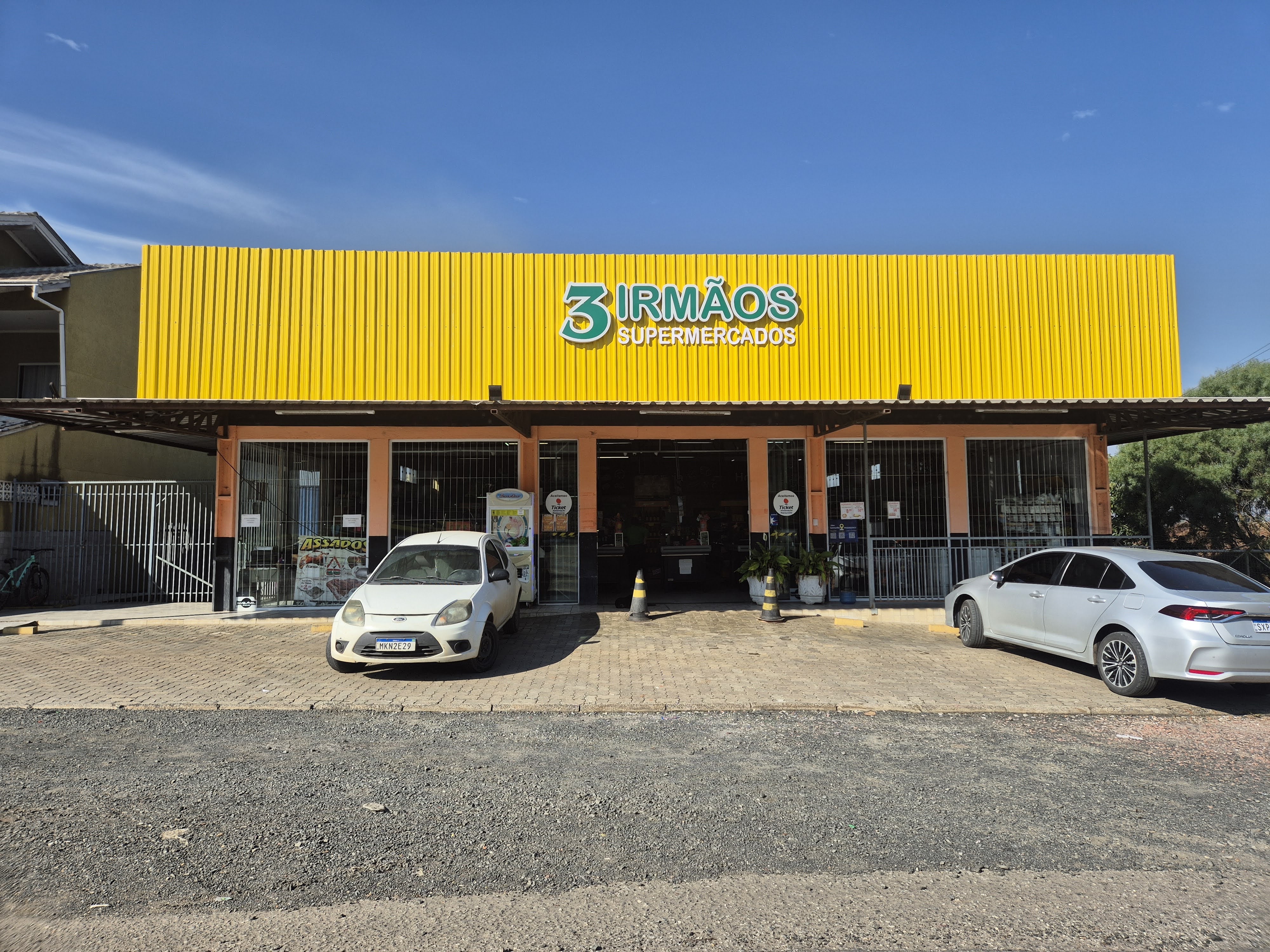 Imagem do Supermercado 3 Irmãos em Três Barras  SC - VENDA E OU ALUGA