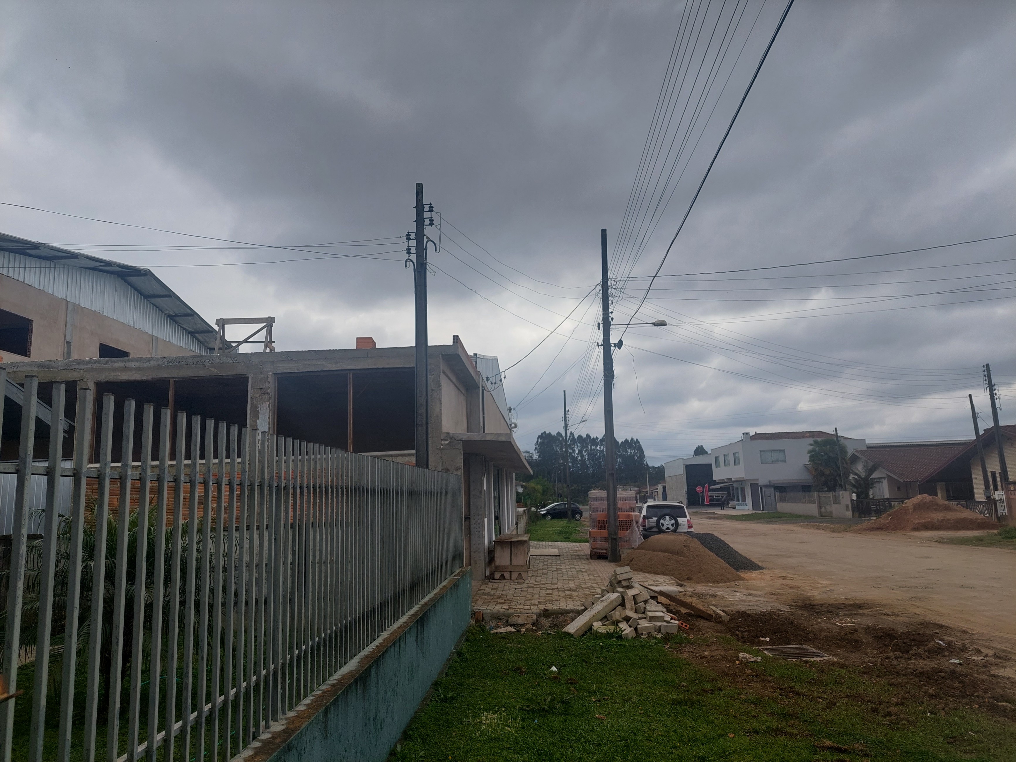 Imagem docasa de alvenaria com 290 m2 - Rua Severo de Andrade - Campo da Agua Verde