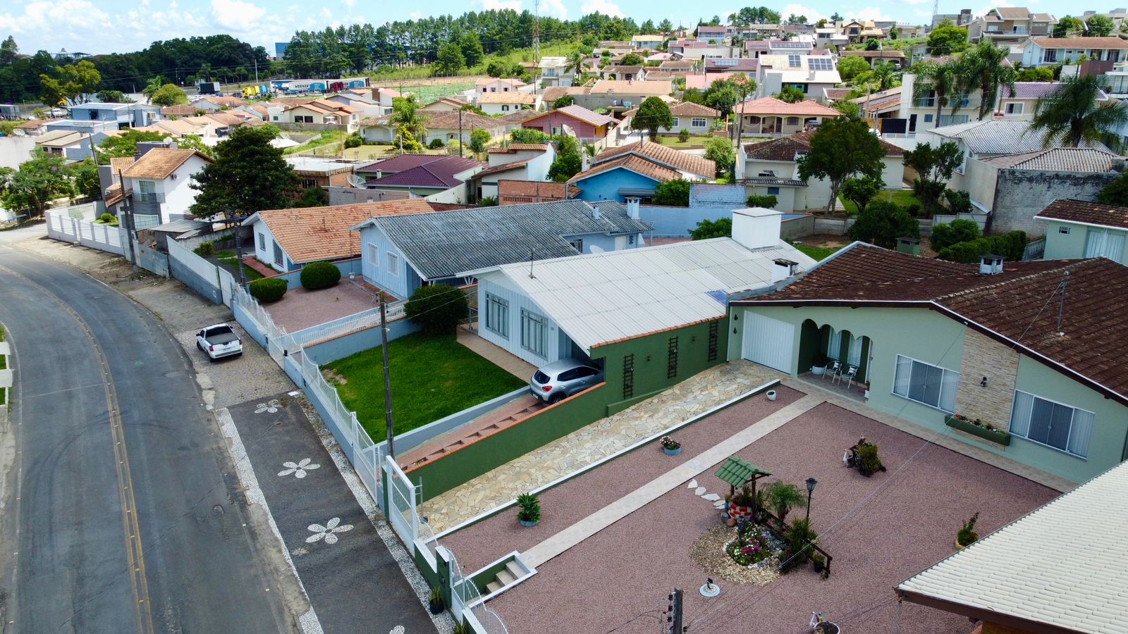Imagem do Casa de Alvenaria com 151 m2 + Edícula com 25 m2 + piscina aquecida