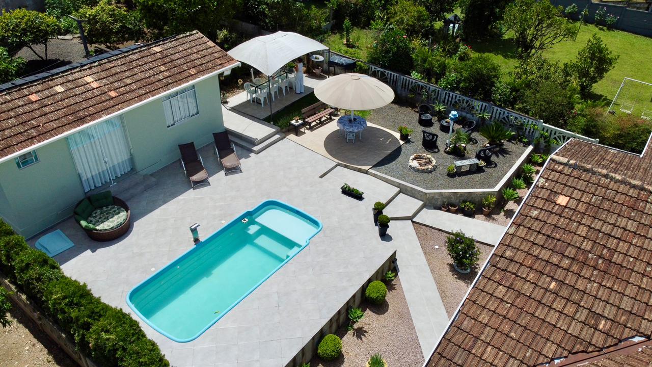 Imagem do Casa de Alvenaria com 151 m2 + Edícula com 25 m2 + piscina aquecida