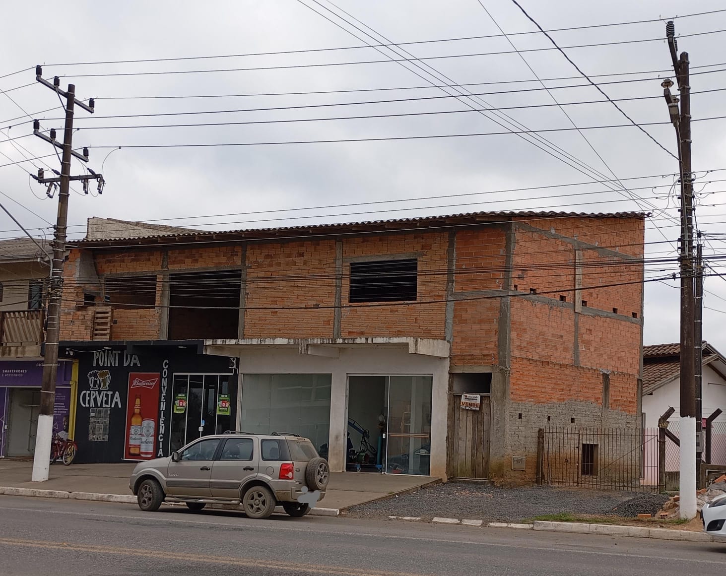 Imagem doSobrado Comercial e Casa em Alvenaria frente para Avenida Abraão Mussi - São Cristóvão