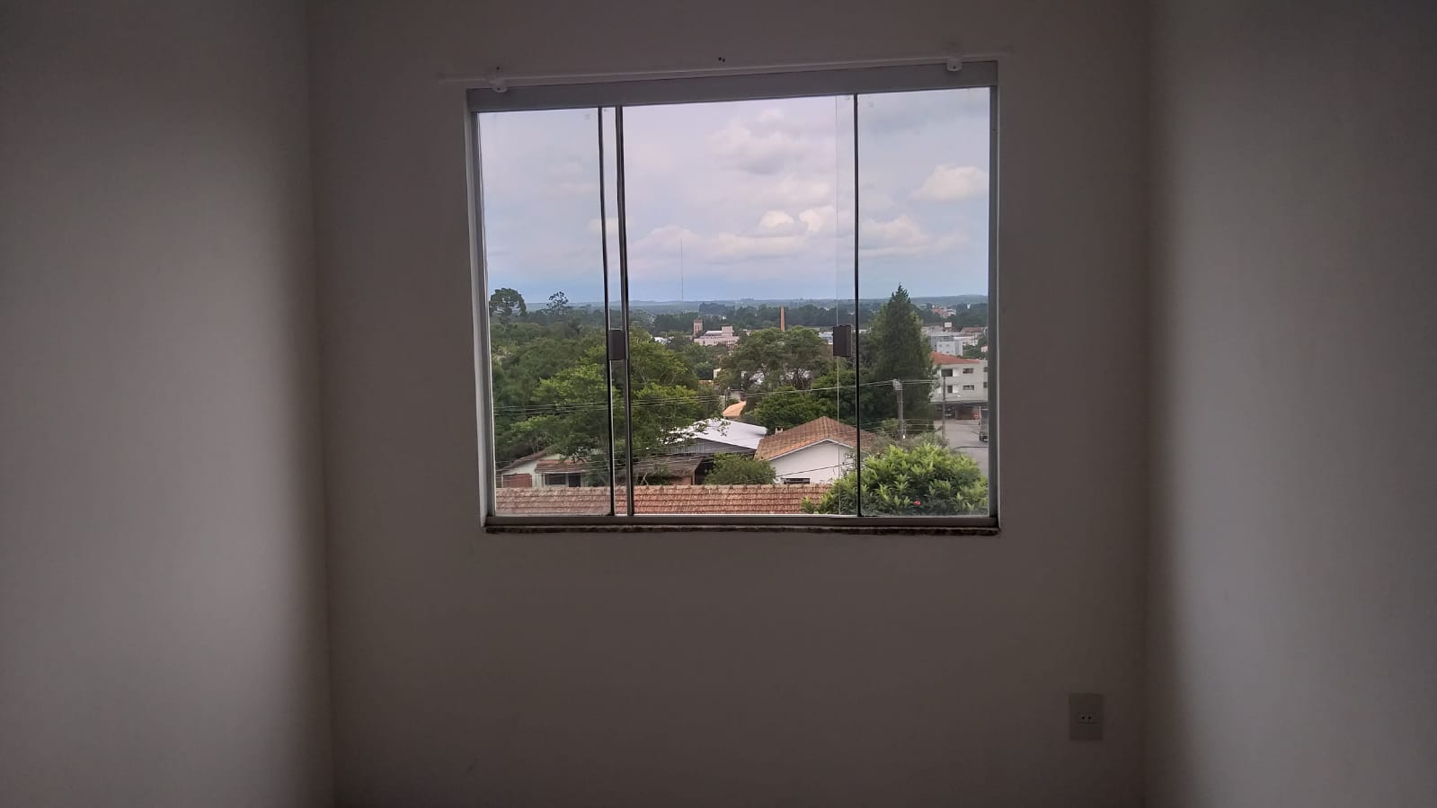 Imagem do Apartamento com 60 m2 Edificio Saint Antoine - Atrás Mercado Bom Dia 1