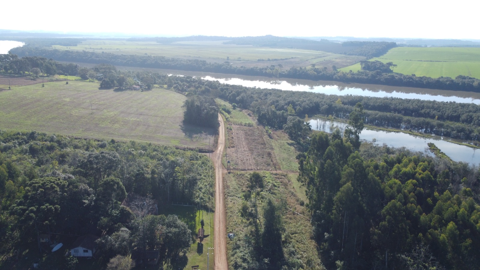 Imagem doCHÁCARA EM SANTA LEOCÁDIA A 150 METROS DO RIO IGUAÇU - COM 9.600 M2