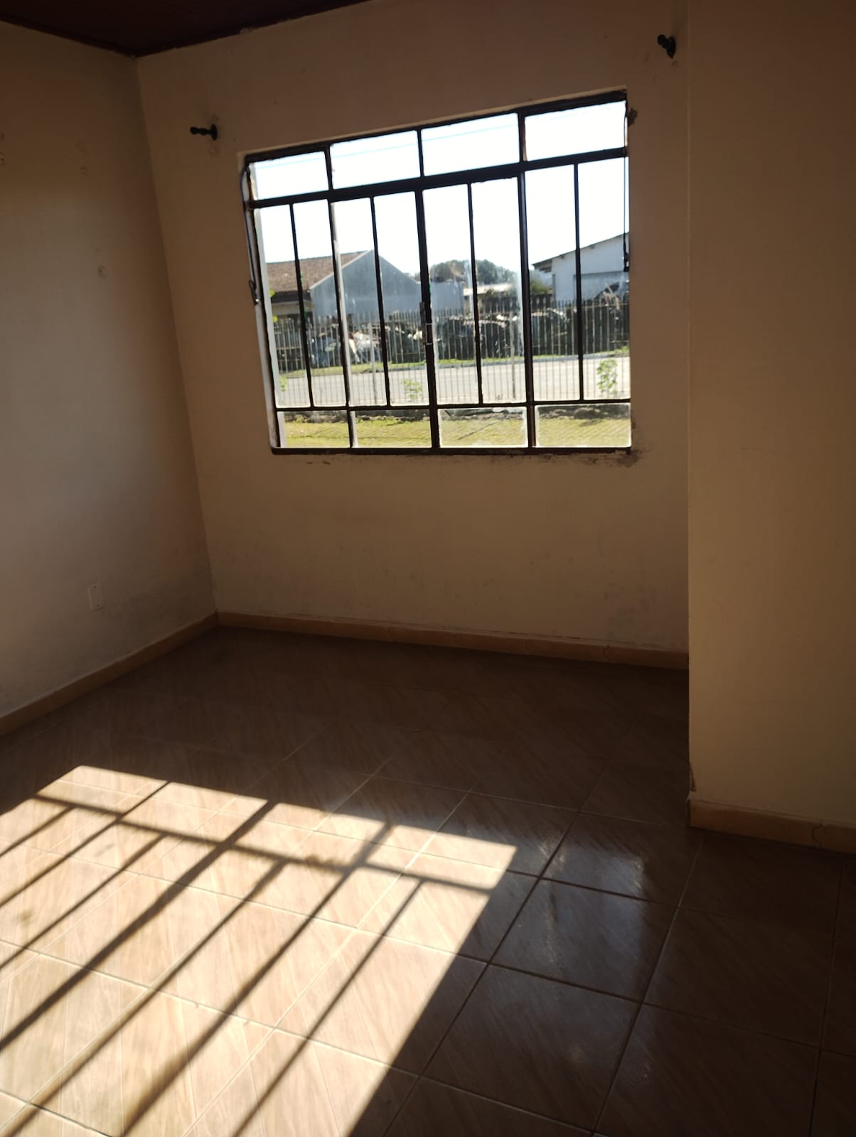 Imagem do Casa em Alvenaria Rua Adolfo Badigue 223 Campo da Água Verde