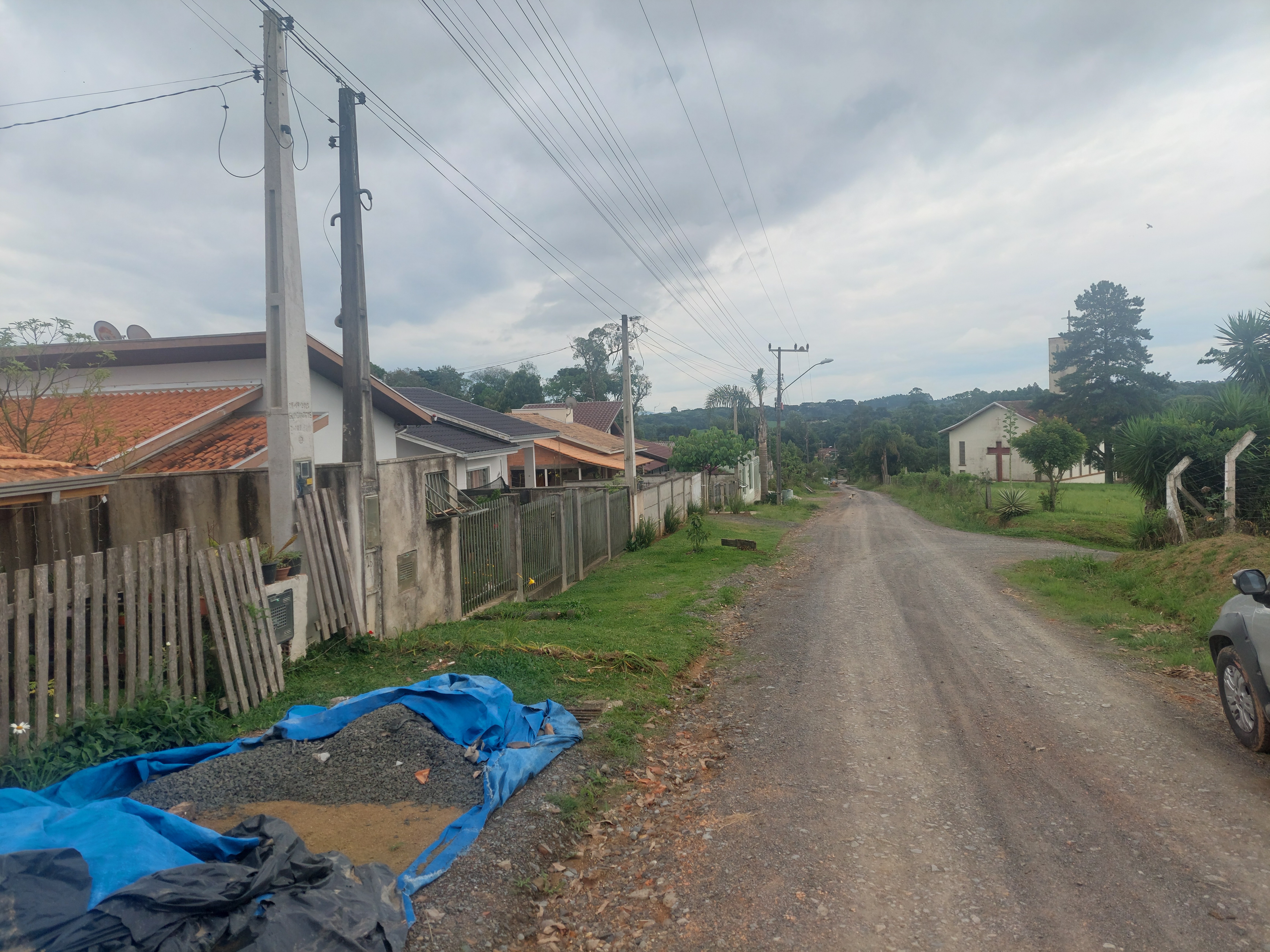 Imagem doChácara Urbana 10.000 m2 - Casa em Madeira Nobre - Deck de Angelim Pedra -  Marcilio Dias