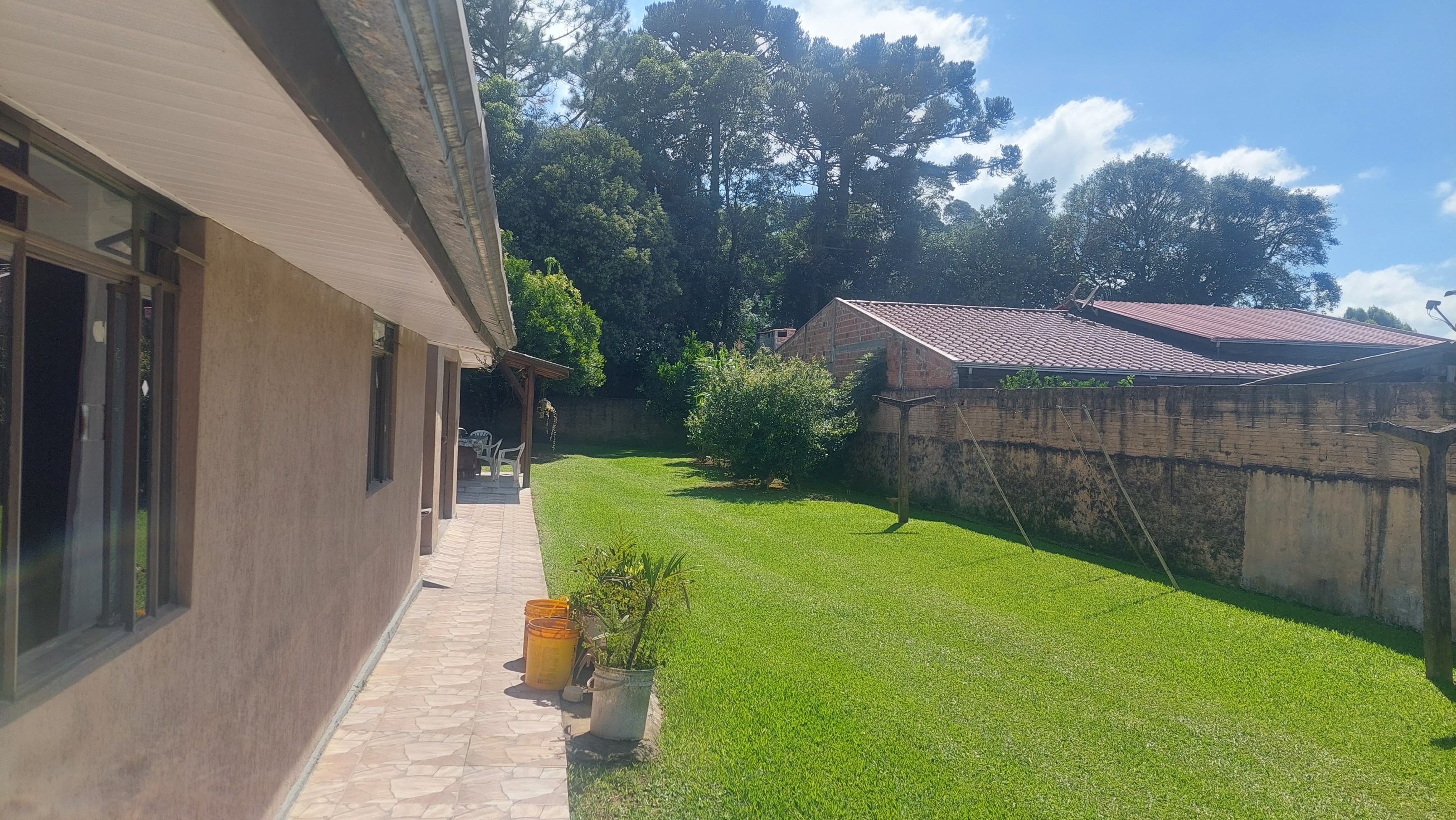 Imagem doCasa em Alvenaria com 216 m2 -terreno 820 m2 - Bairro Campo da Agua Verde