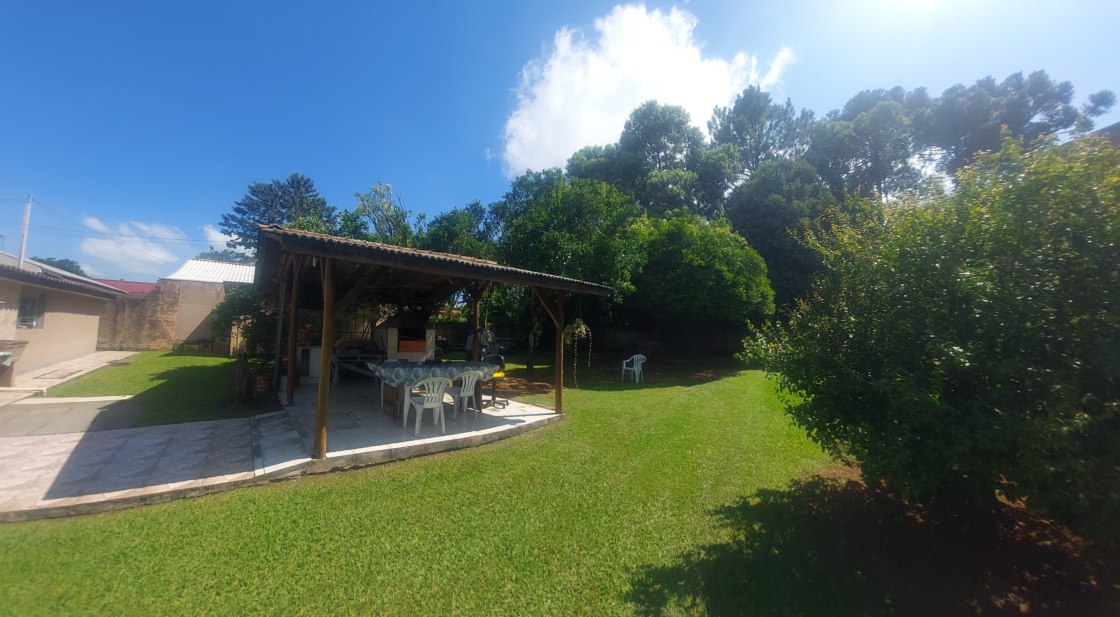 Imagem doCasa em Alvenaria com 216 m2 -terreno 820 m2 - Bairro Campo da Agua Verde