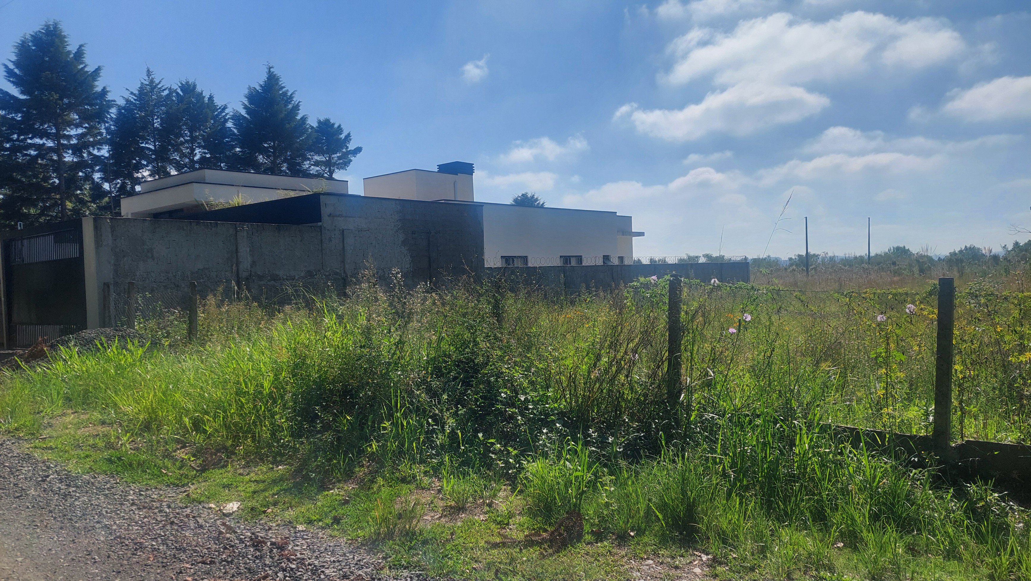 Imagem doA VENDA - 2 lotes sendo 1º com 290,95 m2 (110 x 29.5) e 2º  com 300 m2 ( 10 x 30)