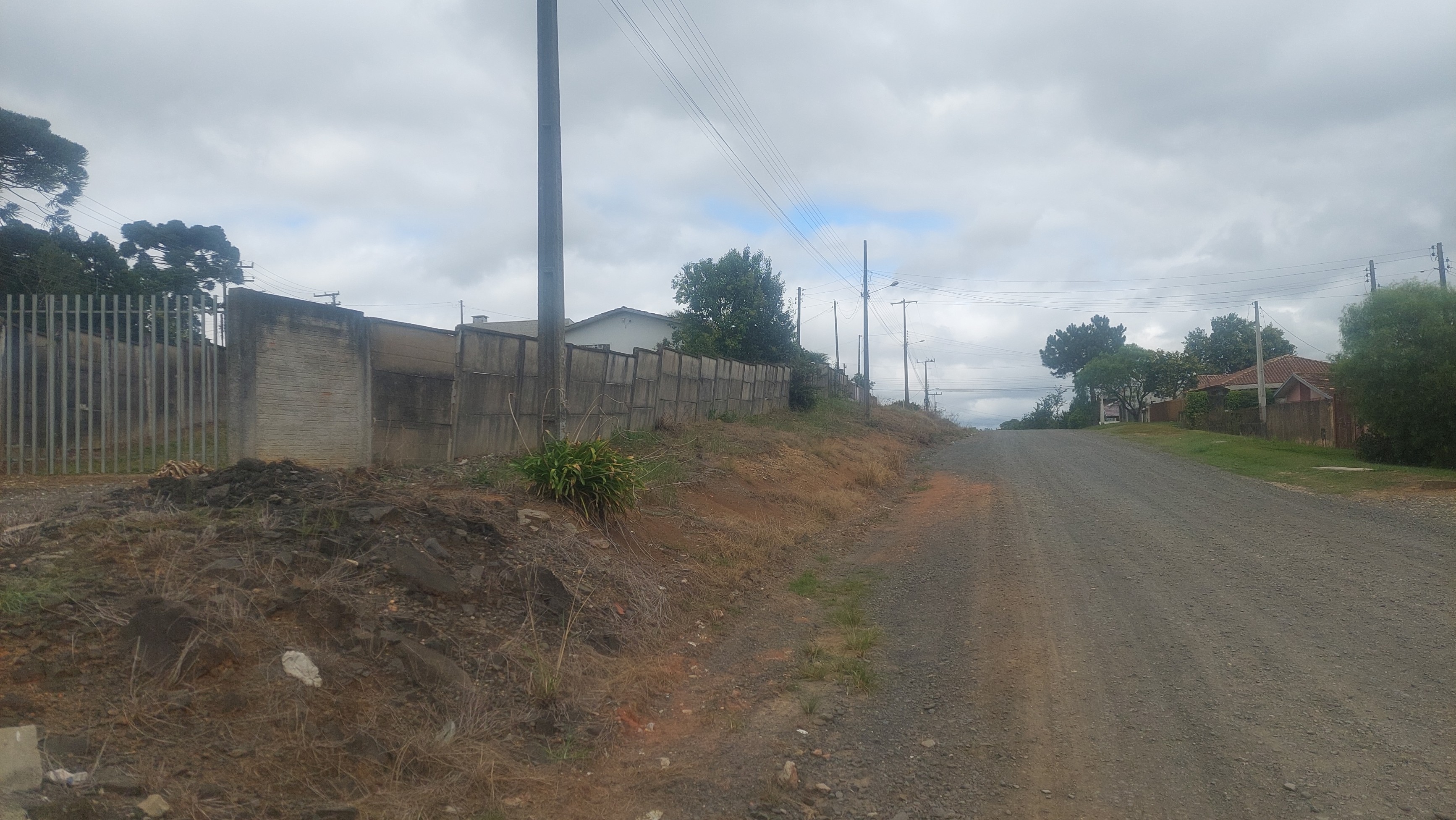 Imagem doA VENDA - LOTE COM 360 M2. Rua Reneau Cubas e Mamed Cador, bairro Industrial 1