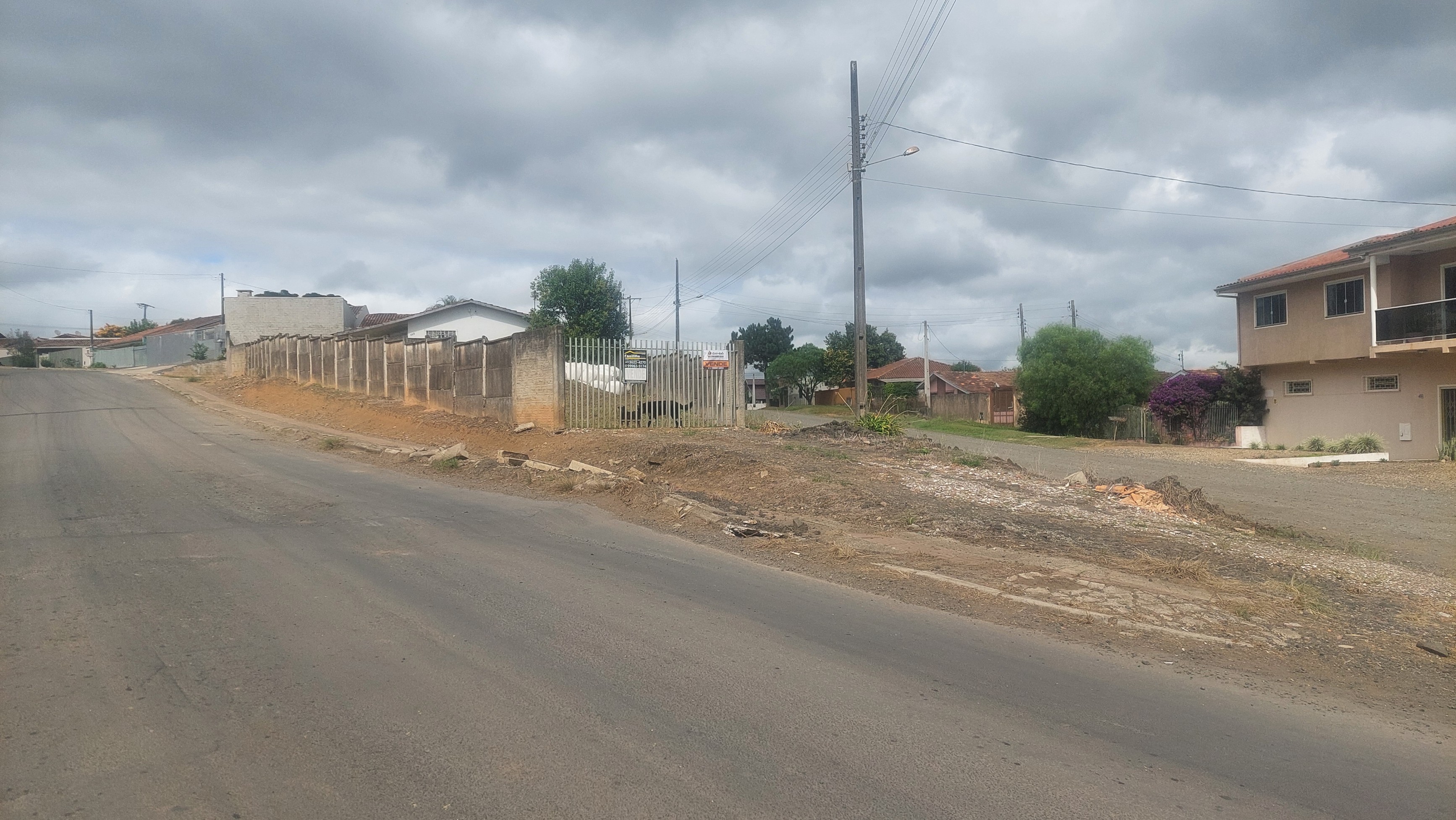 Imagem doA VENDA - LOTE COM 360 M2. Rua Reneau Cubas e Mamed Cador, bairro Industrial 1