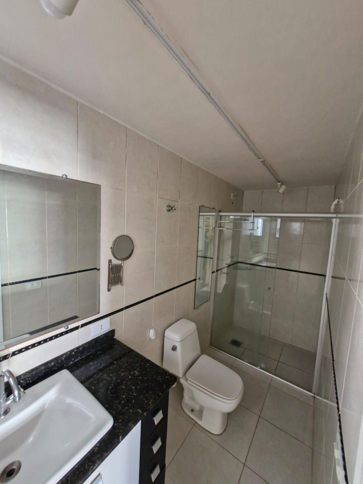 Imagem doA VENDA EM CURITIBA PR - Apto 404-A COM 72,91 M2 ÁREA ÚTIL - AV ERASTO GAERTNER