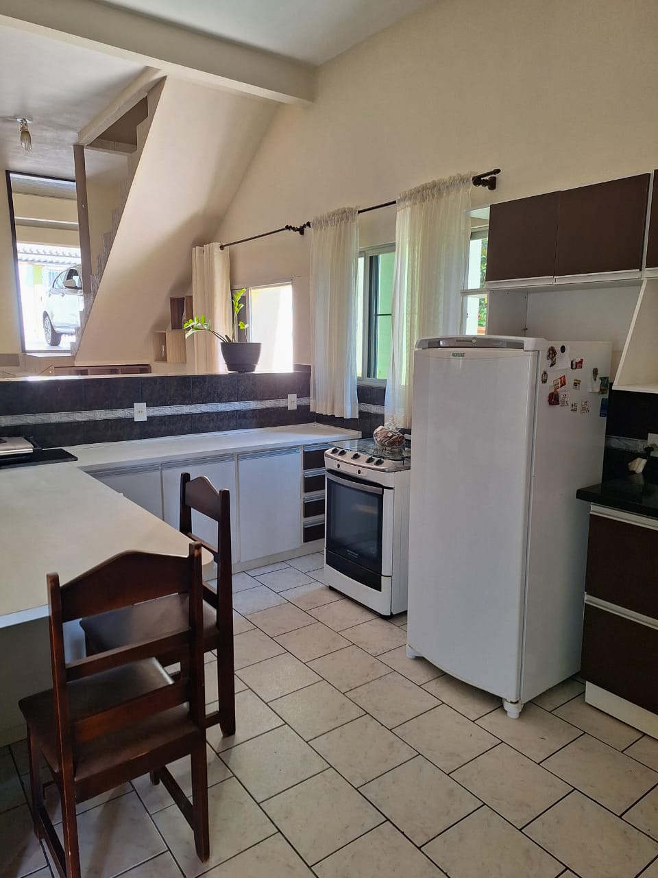 Imagem do A VENDA _ Casa de Alvenaria 2 pisos - com 230 m2 - Bairro Alto das Palmeiras