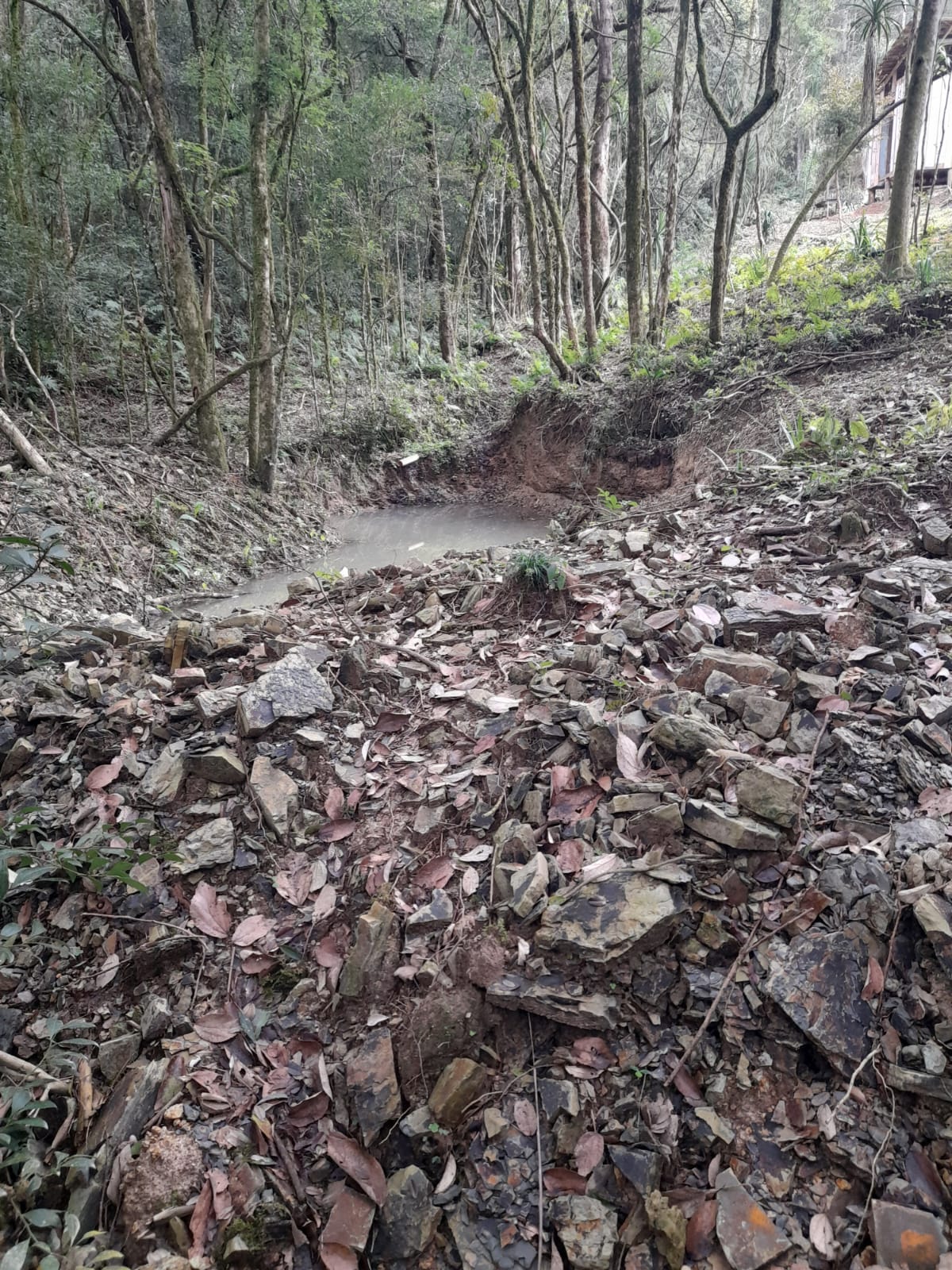 Imagem do A VENDA - Pequena chacara pertinho da cidade